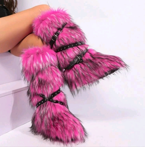 NEW WOMENS FAUX FUR BOOTS WITH COMFY WARM PLUSH FUZZY OUTDOOR BOOTS - Picture 5 of 6